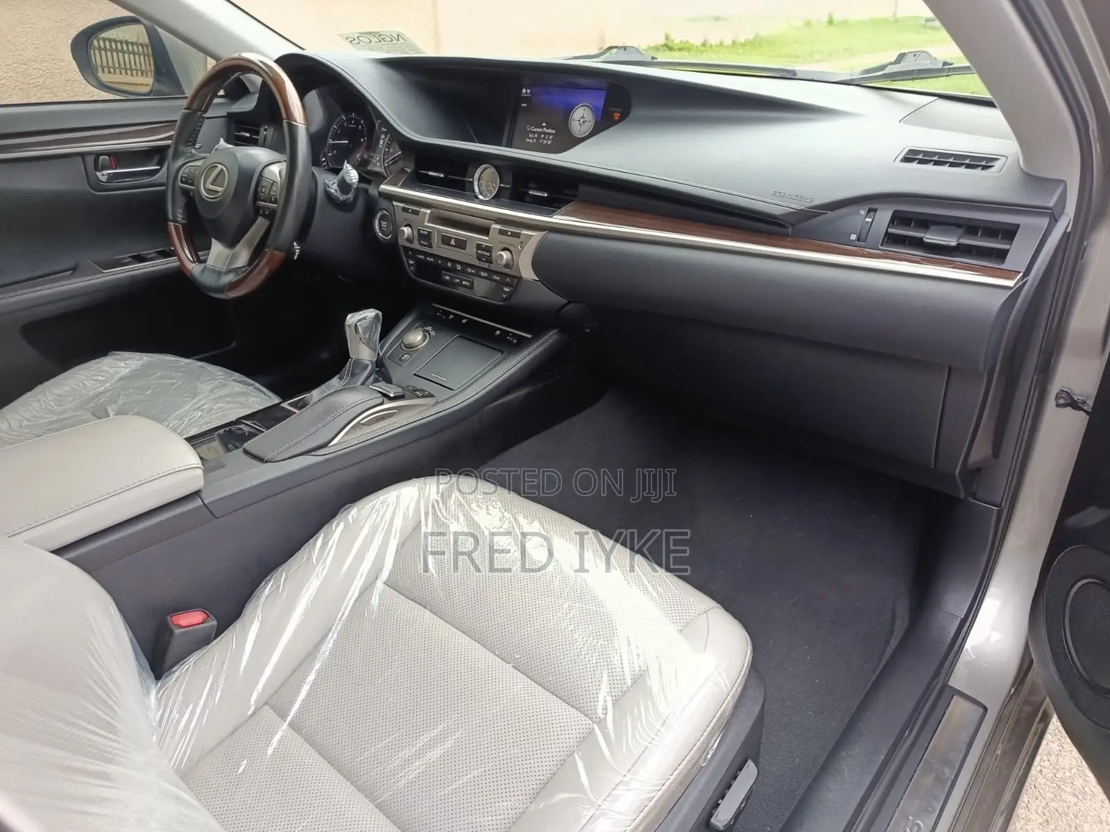 Lexus ES 2017 Brown