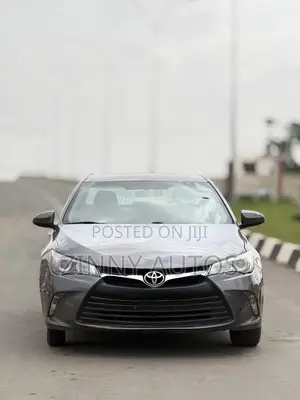 Toyota Camry 2016 Gray