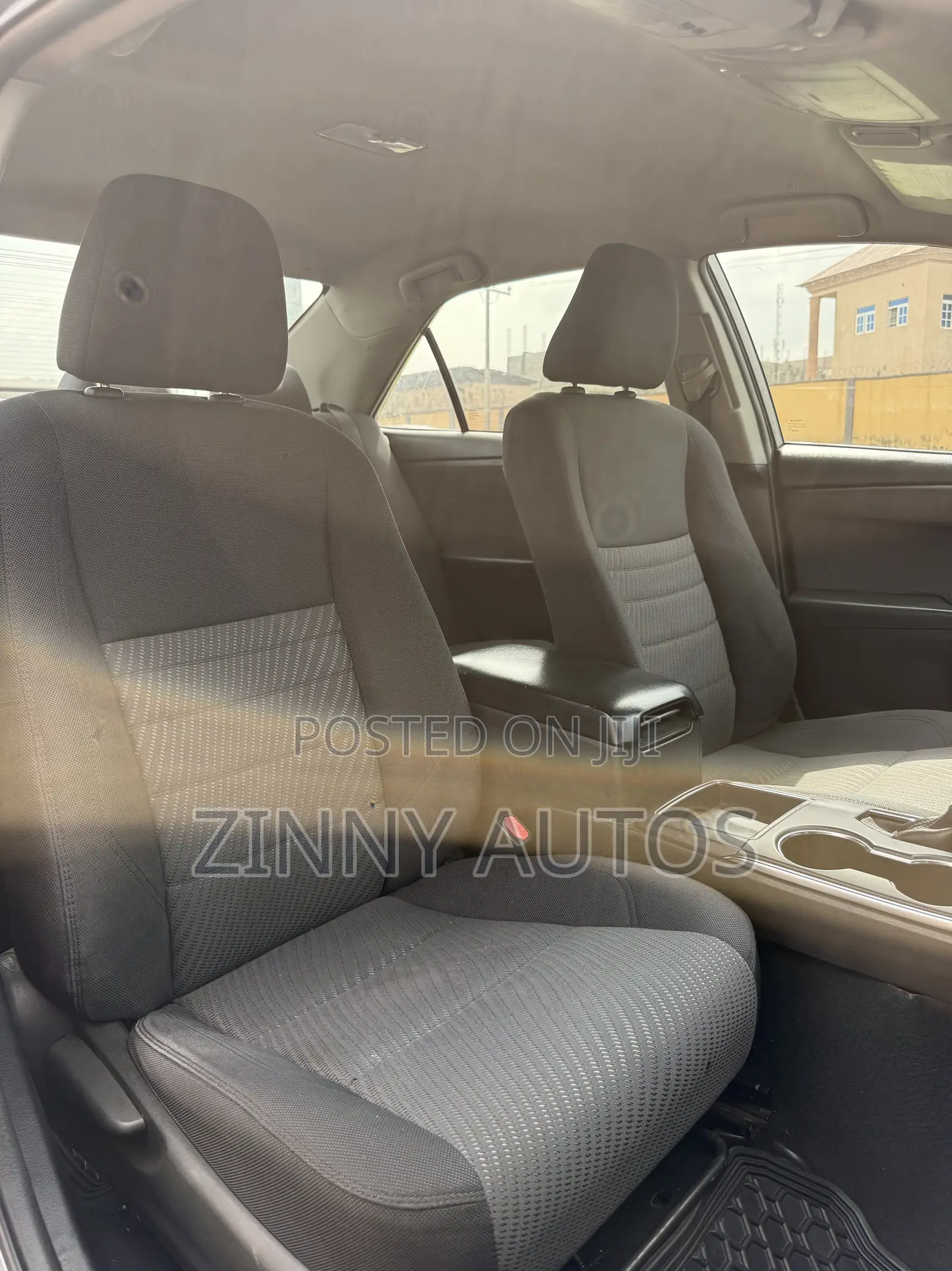 Toyota Camry 2016 Gray