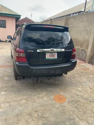 Toyota Highlander 2005 Gray