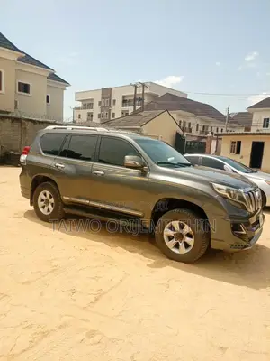 Toyota Land Cruiser Prado 2014 Silver