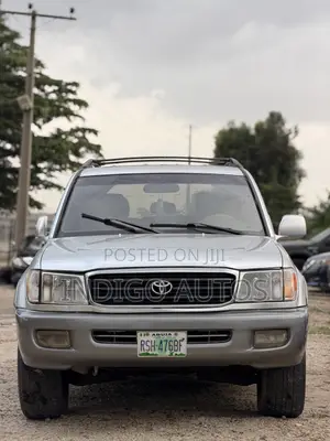 Toyota Land Cruiser 2003 Silver