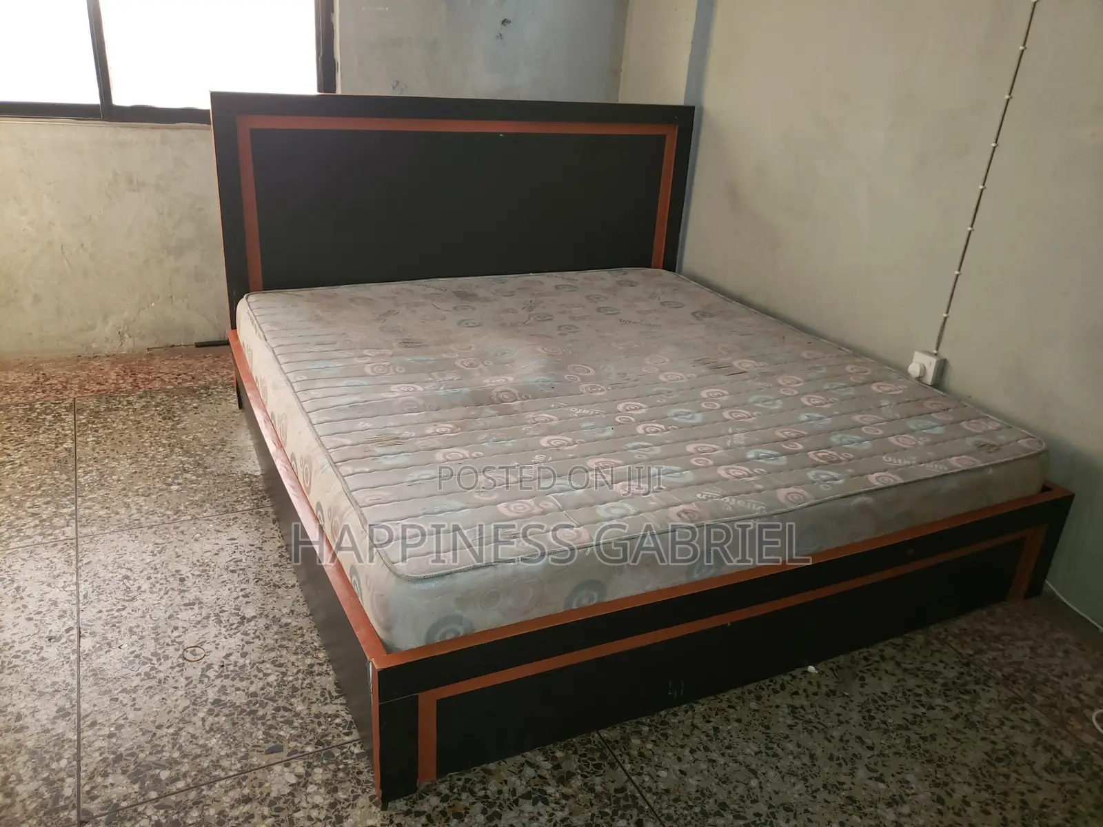 Declutter Sales!! 6x6 Bed & Bed Frame Combo