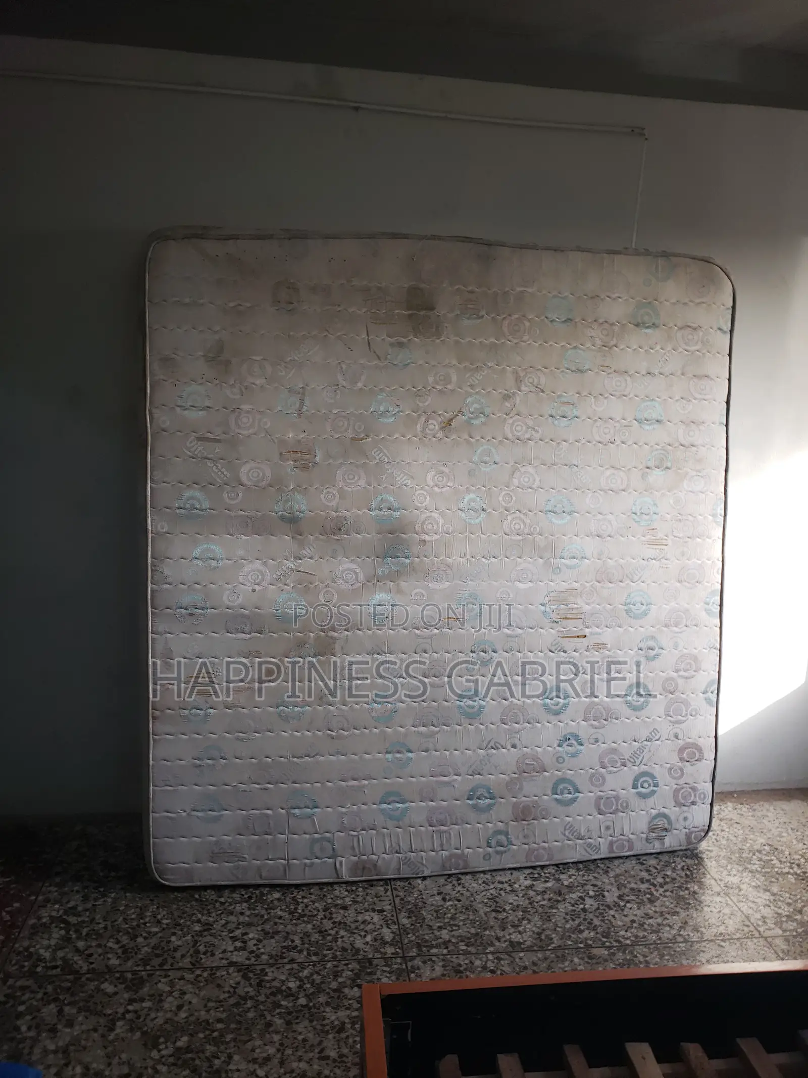 Declutter Sales!! 6x6 Bed & Bed Frame Combo