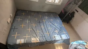 Mouka Foam 4.5' X 6'Used Mattress