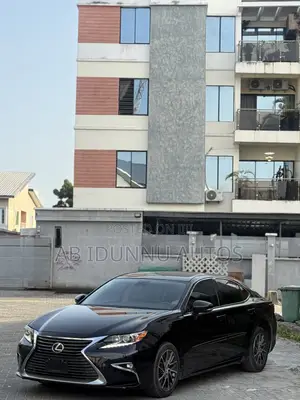 Lexus ES 2016 Black