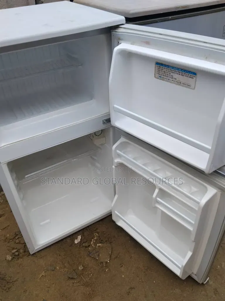 Daewoo Double Door Table Top Fridge