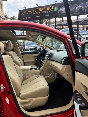 Toyota Venza V6 AWD 2011 Red
