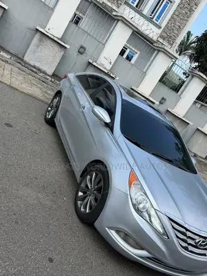 Hyundai Sonata 2012 Silver