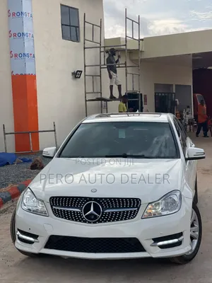 Mercedes-Benz C300 2009 White