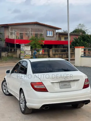 Mercedes-Benz C300 2009 White