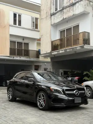 Mercedes-Benz GLA-Class 2015 Black