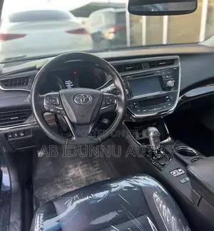 Toyota Avalon XLE 4dr Sedan (3.5L 6cyl 6A) 2015 Gray