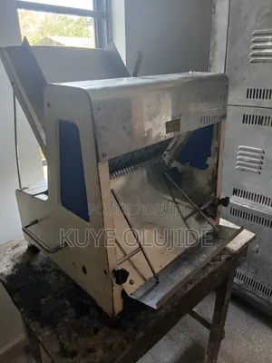 Bread Slicer
