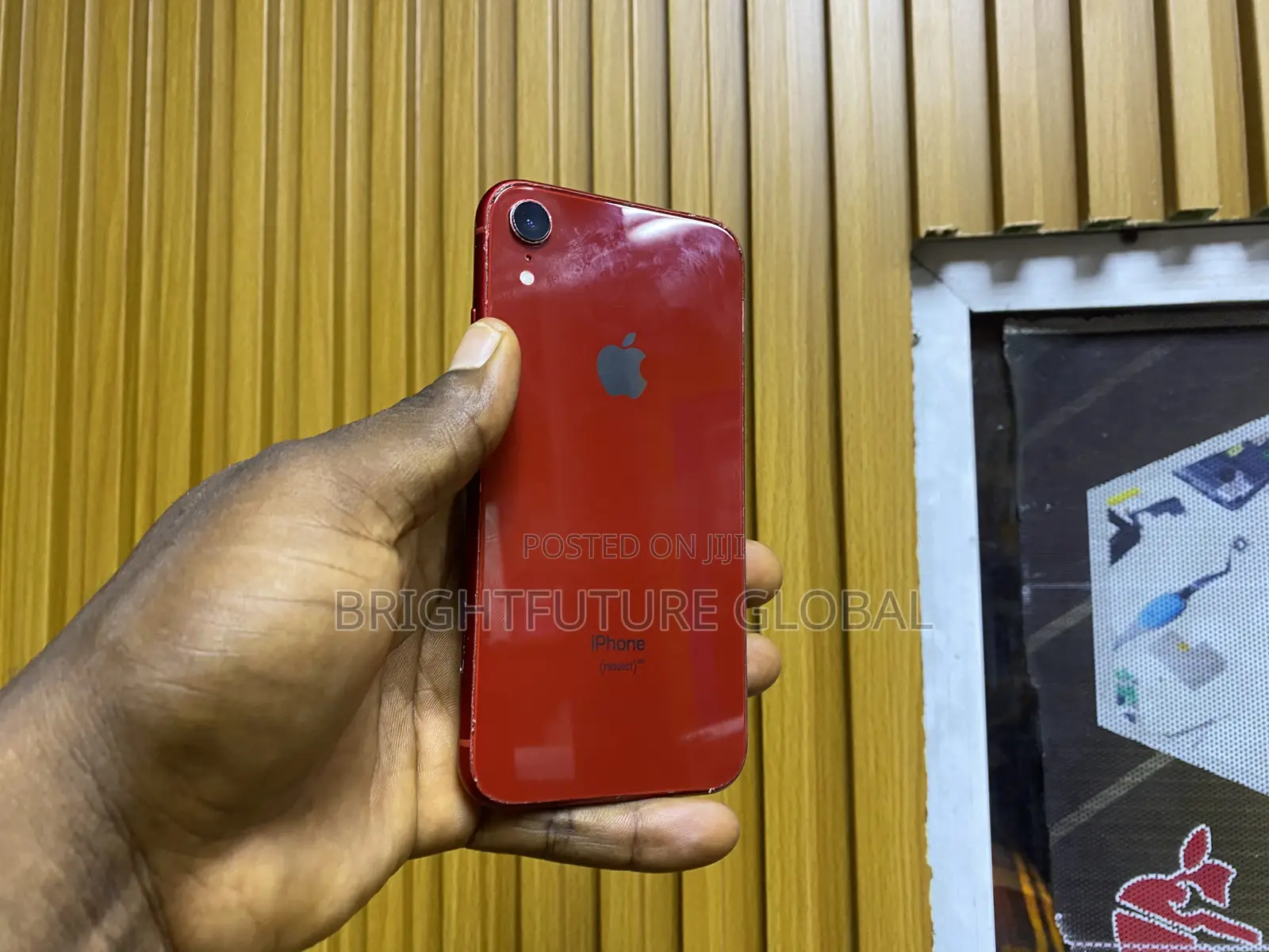 Apple iPhone XR 64 GB Red