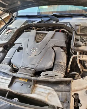 Mercedes-Benz C400 2016 Black