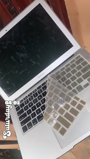Laptop Apple MacBook Air 2017 8GB Intel Core i5 SSD 256GB