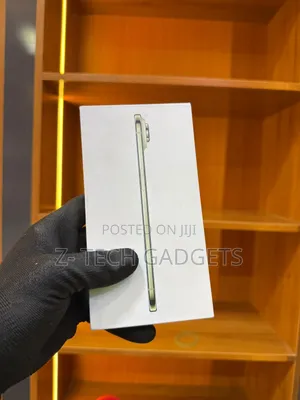 New Apple iPhone Air 256 GB Gold