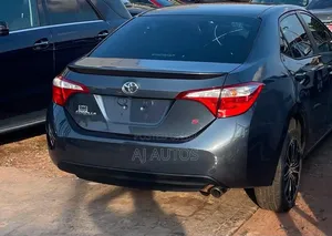 Toyota Corolla S 4dr Sedan (1.8L 4cyl CVT) 2016