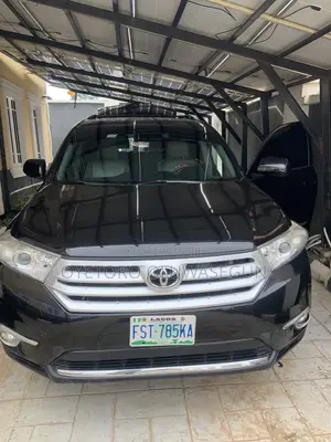 Toyota Highlander Limited 2012 Black