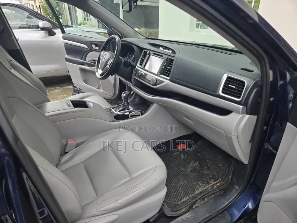 Toyota Highlander 2016