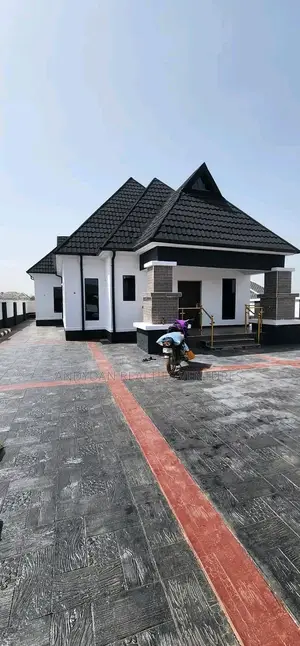 3bdrm Bungalow in Jos for sale