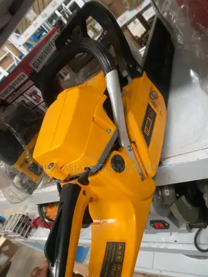 Gasoline Chainsaw Machine