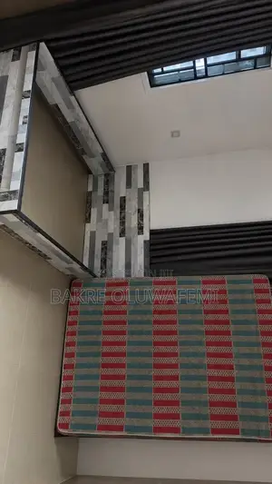Bad Frame and Bed