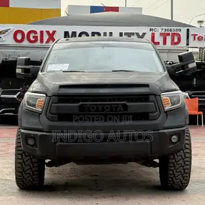 Toyota Tundra 2016 Black