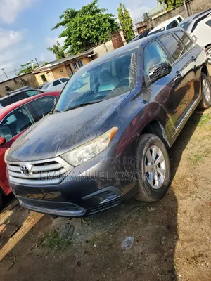 Toyota Highlander 2011 Gray