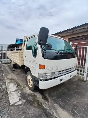 Toyota Dyna 350 1989 White