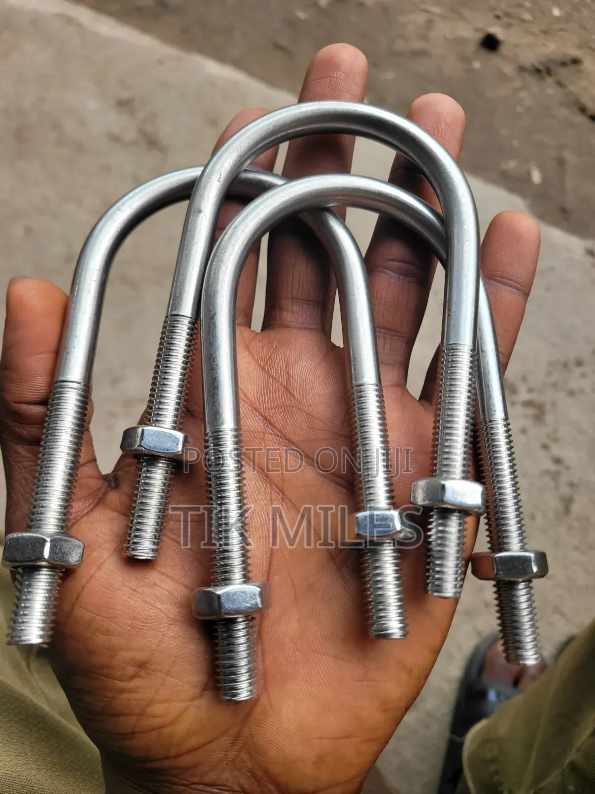 MI0 Stainless Steel U Bolt With 2 Nuts - Pipe U Clamp - 2 Inch