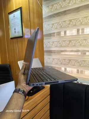 Laptop Dell Latitude 5500 8GB Intel Core i5 SSD 256GB