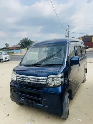 Daihatsu Hijet 2016 Blue
