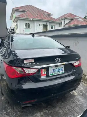 Hyundai Sonata Limited 2.0T Sedan (2.0L 4cyl 6A) 2012 Black