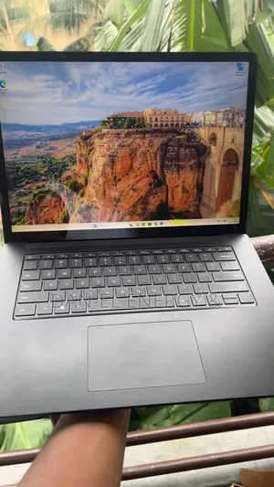 Laptop Microsoft Surface Laptop 4 16GB Intel Core i7 SSD 256GB