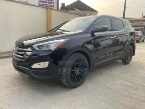 Hyundai Santa Fe 2014 Black