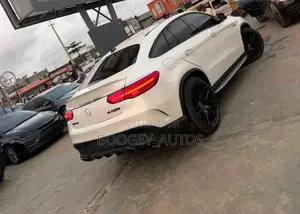 Mercedes-Benz GLE-Class 2016 White
