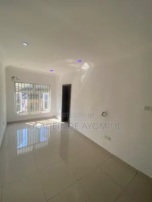 1bdrm Apartment in Osapa london for rent