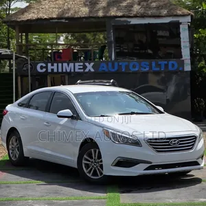 Hyundai Sonata SE 4dr Sedan (2.4L 4cyl 6A) 2015 White