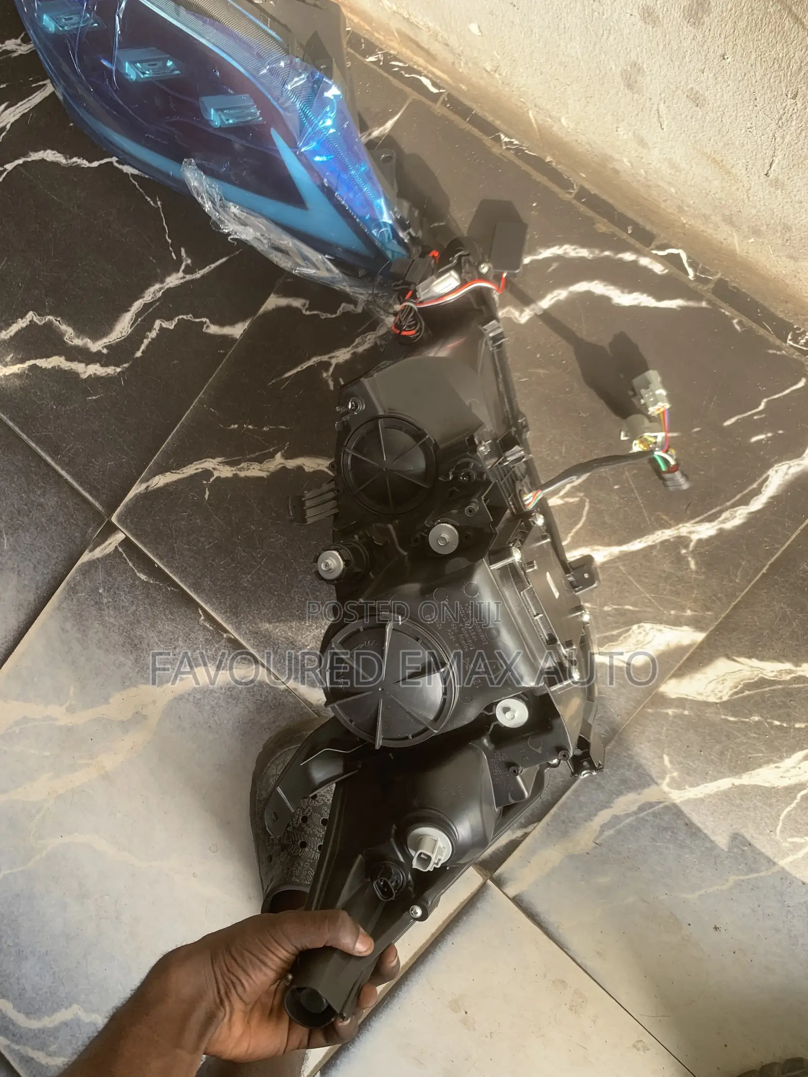 Conversion Headlamp for Es 2010