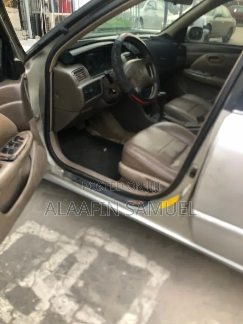 Toyota Camry Automatic 1999 Silver