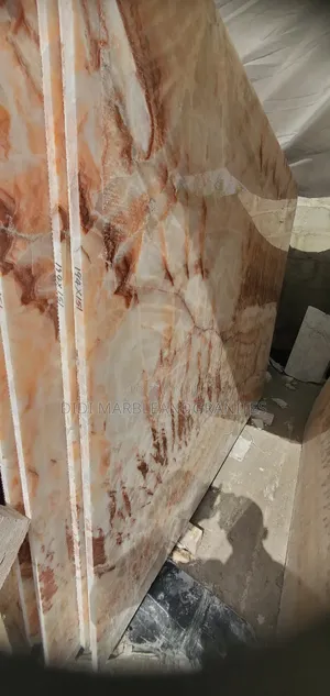 Transculant Onyix Marble Slab