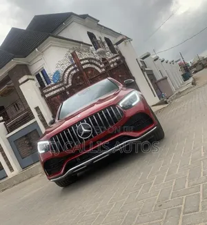 Mercedes-Benz GLC-Class 2019 Red