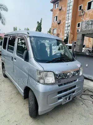 Daihatsu Hijet 2018 Silver