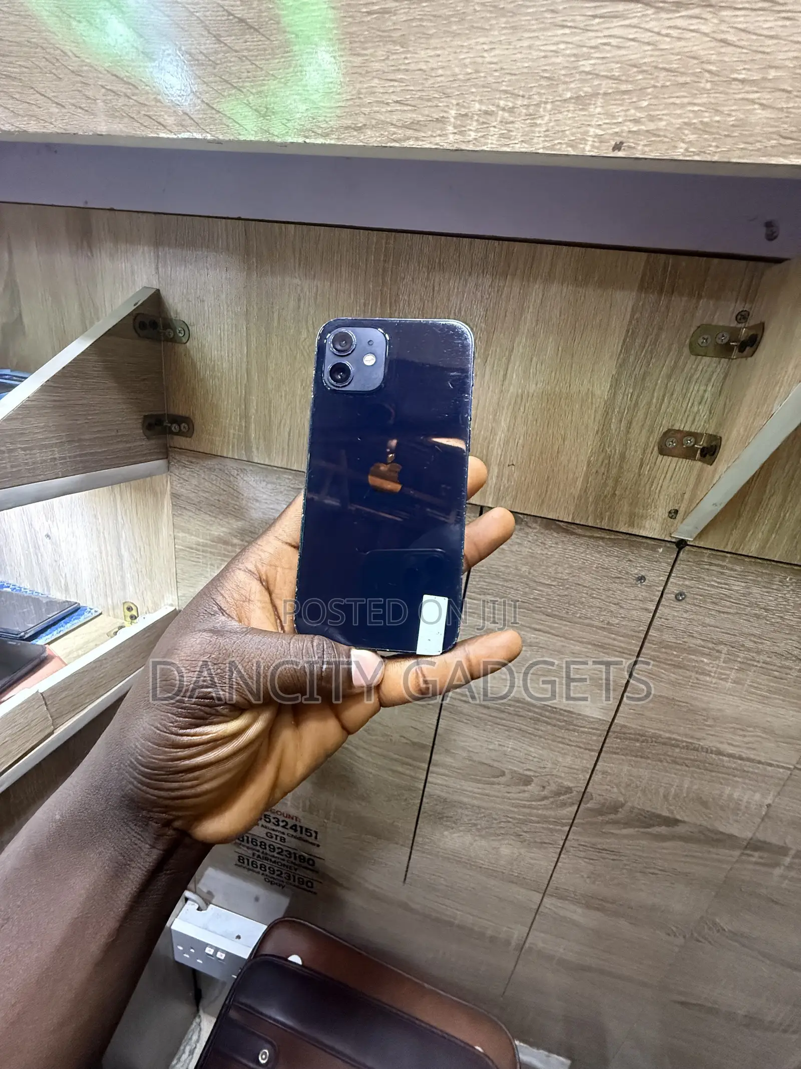 Apple iPhone 12 64 GB Blue