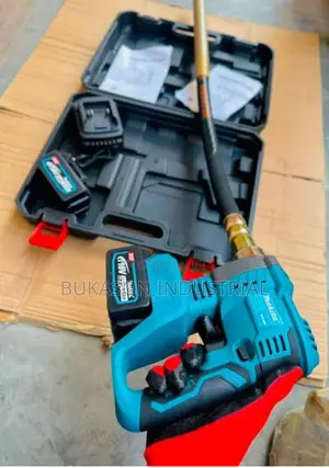 Original Cordless Concrete Vibrator - Heavy Duty Construction Casting