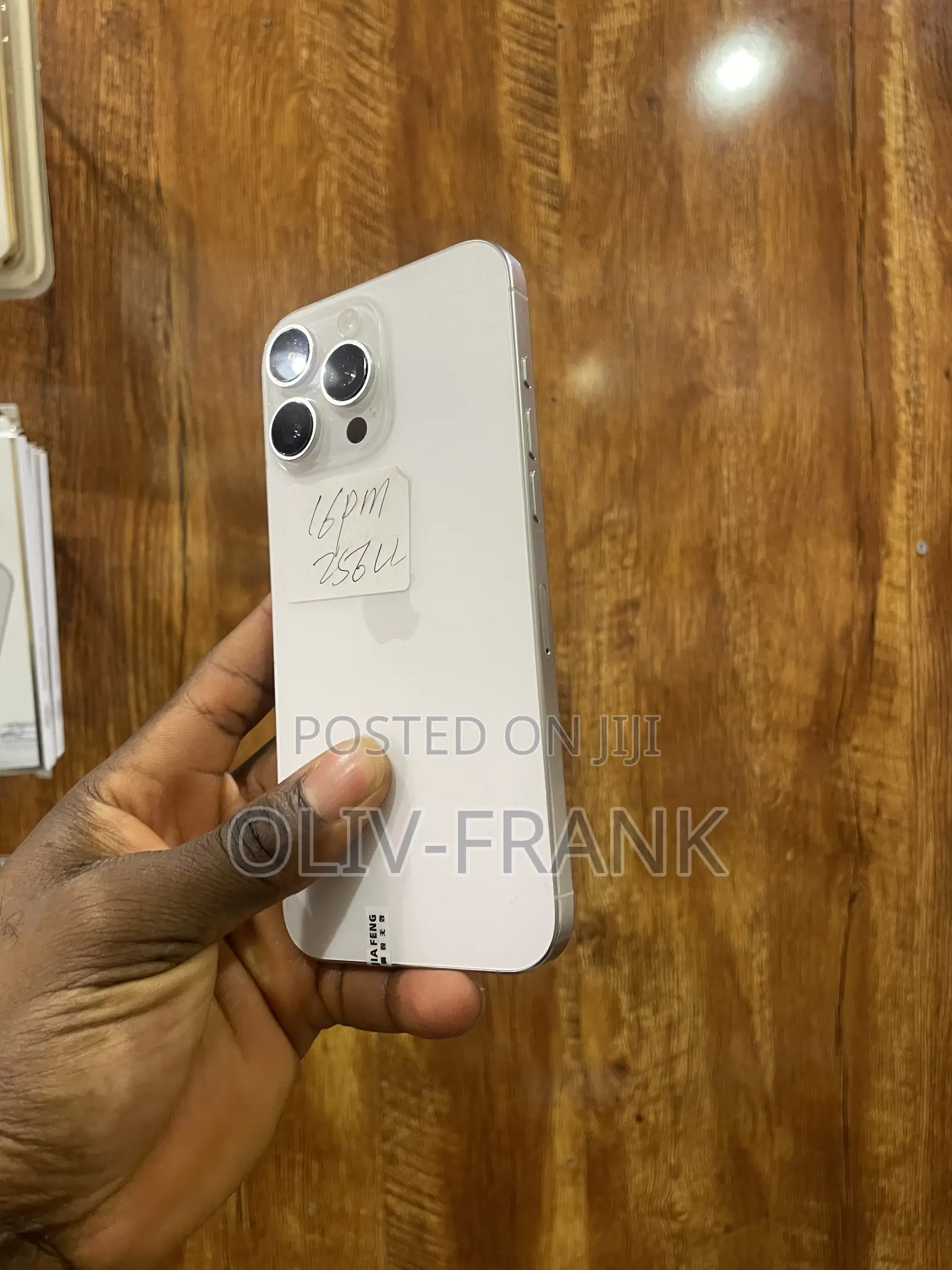 Apple iPhone 16 Pro Max 256 GB Gold