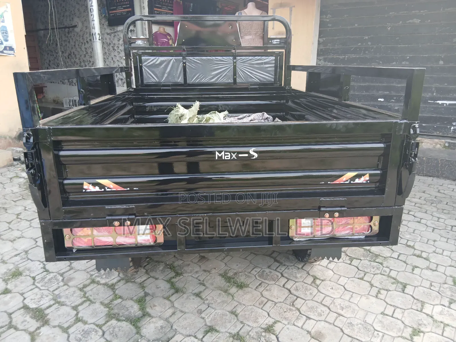 New Max-S Max-S 200 2026 Black