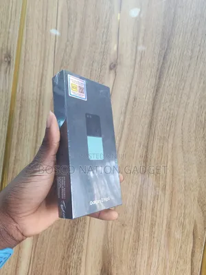 New Samsung Galaxy Z Flip 5 256 GB Black